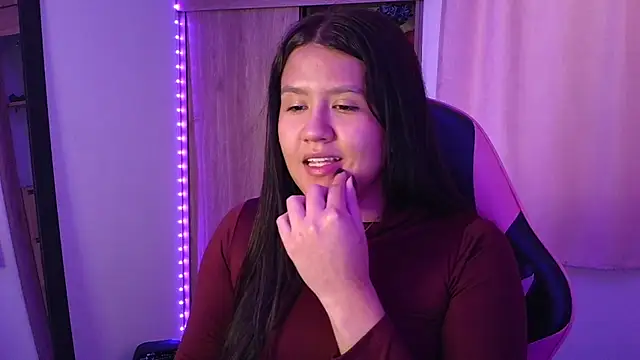 Živá chatovací místnost Oliviawatson1
