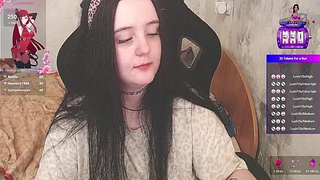 your_8a8y's Live Chat Room