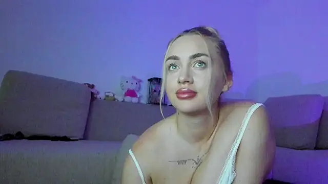 cute_blondiex 실시간 채팅방
