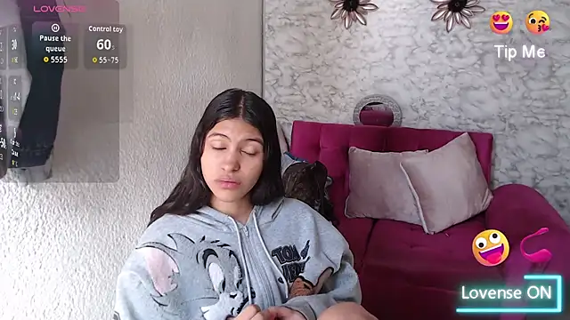 Evagirl69's Live Chat Room