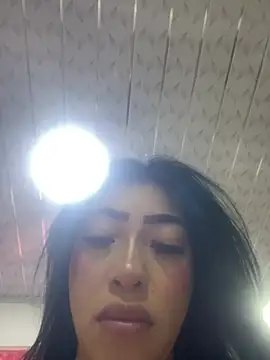 غرفة دردشة DAKOTA_SAKURA المباشرة