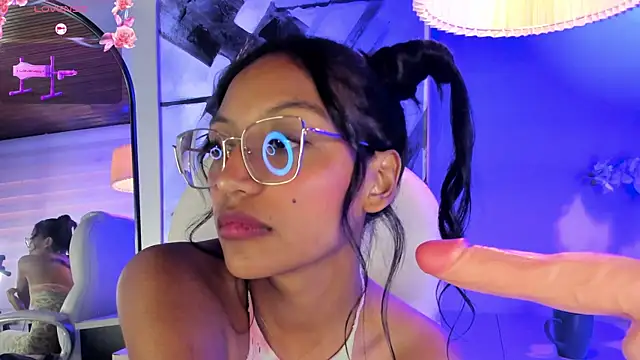 Živá chatovací místnost emma_brooks_