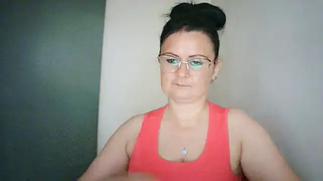 SonjaFlirt's Live Chat Room