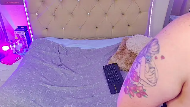 Živá chatovací místnost celesteebluee