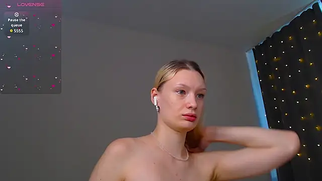 Živá chatovací místnost heyblondy
