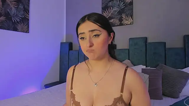 Kathia_Morelli – live chatrum