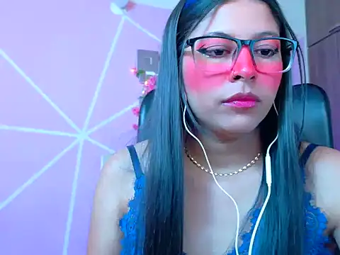 Živá chatovací místnost _ALLYSON18_