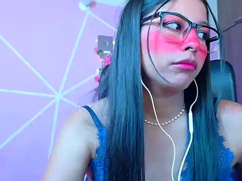 Živá chatovací místnost _ALLYSON18_