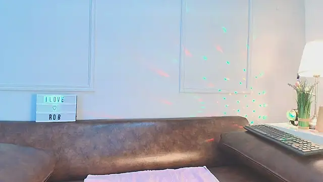 Živá chatovací místnost kittyblooms