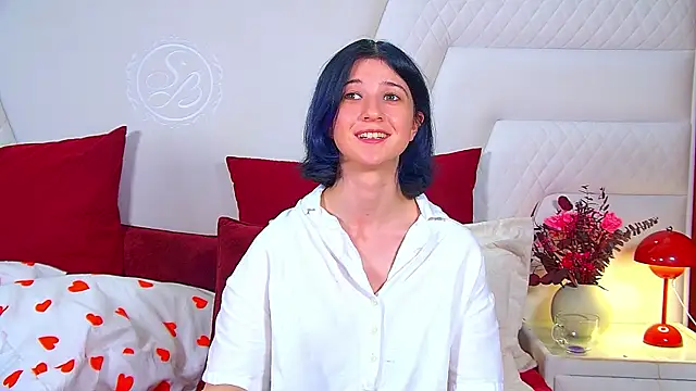 AnneAvelin's Live Chat Room