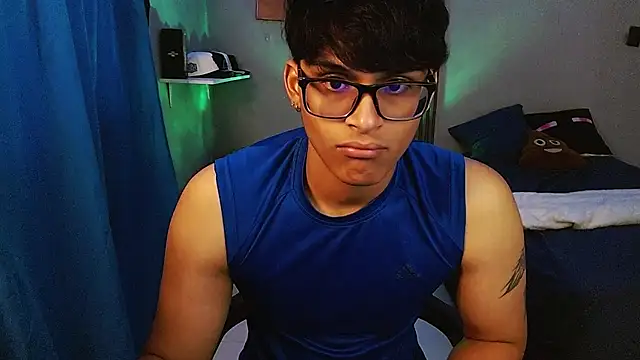 Mr_yisuzzn Live chat-huone