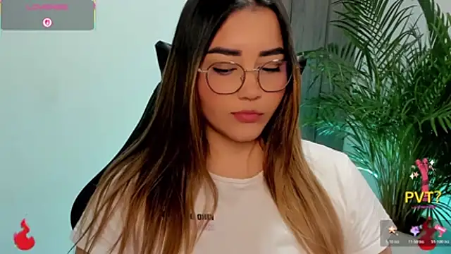 Chat soba uživo modela Lucia_star__