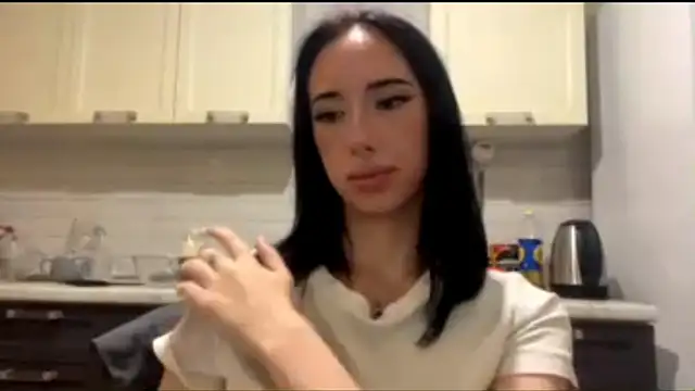 Živá chatovací místnost IsabellaQiueen
