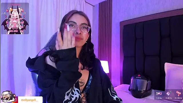 Molly_A Adlı Modelin Canlı Sohbet Odası