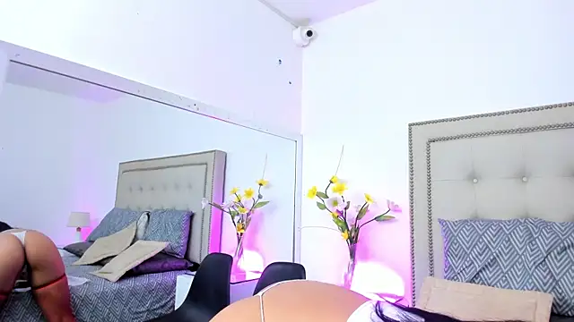 ShannaThor Adlı Modelin Canlı Sohbet Odası