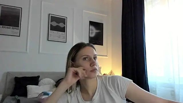 CherryRoseLove_ Live Chatraum