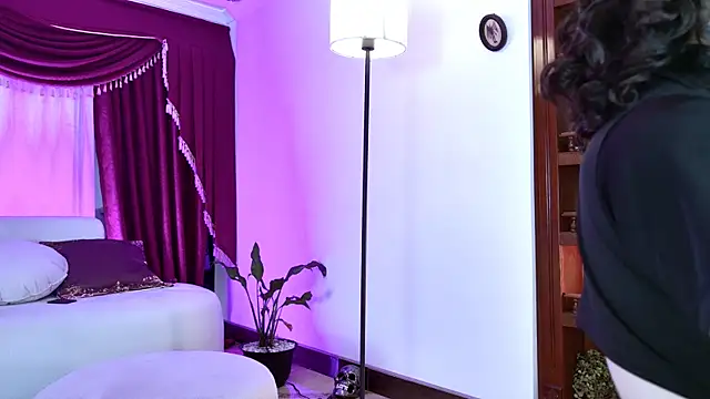 Sala de chat en directo de Zephirah_abney