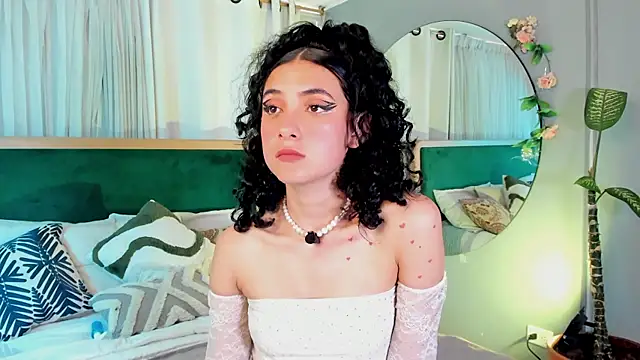 Anseru_ Adlı Modelin Canlı Sohbet Odası