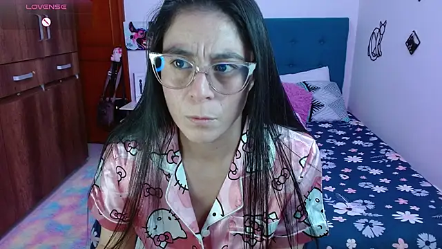 Sala de chat en directo de antonella_sweet33