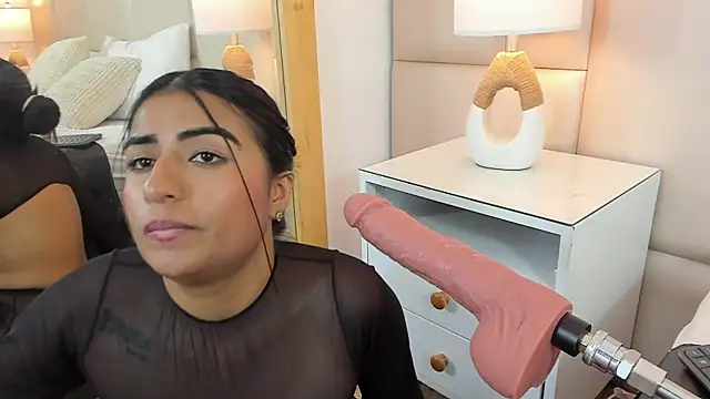 AntoniaRoss_'s Live Chat Room