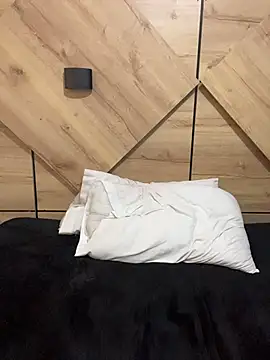 MiaBlonde1 실시간 채팅방