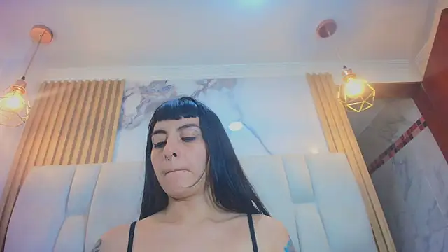 Naughty_Kittenm's Live Chat Room