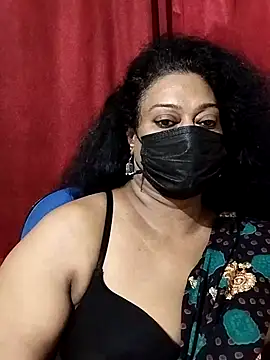 Sala de chat ao vivo de surekha-30