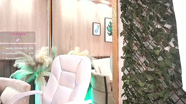 Chat soba uživo modela SeleneBanks