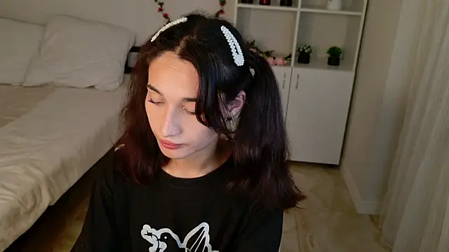 חדר צ'אט בשידור חי של Eleonora_Sun