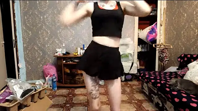 Živá chatovací místnost CaraDelevingnee