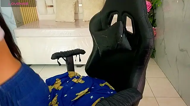 Chat soba uživo modela honey_torres_sub