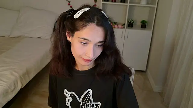 Chat soba uživo modela Eleonora_Sun
