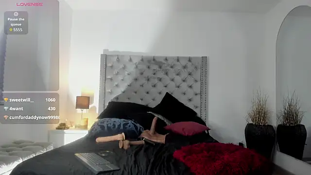 CharlotteAngelss_'s Live Chat Room