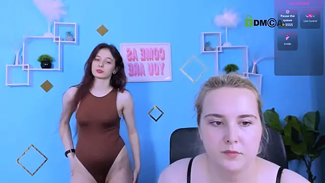 nami_glow – live chatrum