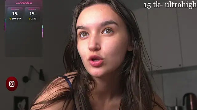 Živá chatovací místnost Mirarune