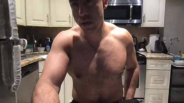 Chat soba uživo modela BigGuyMuscle
