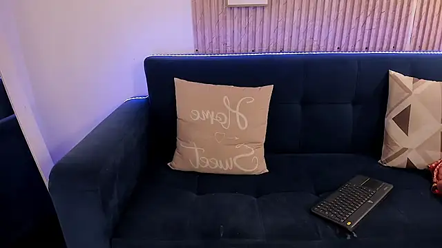 Mandy_bloom's Live Chat Room