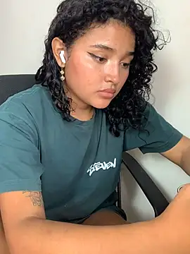maryale01's Live Chat Room