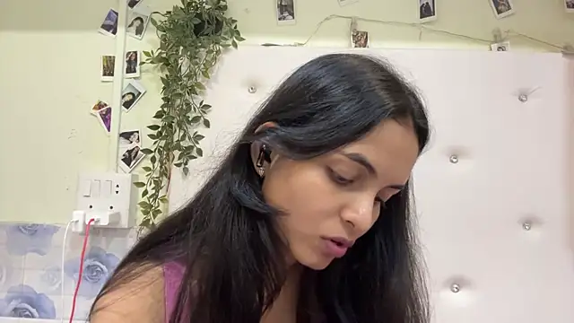 DainaFucci – live chatrum