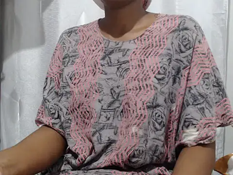 Živá chatovací místnost black___ghodess