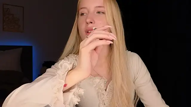 adele_armass: онлайн-чат