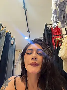 Živá chatovací místnost clarachanelricek