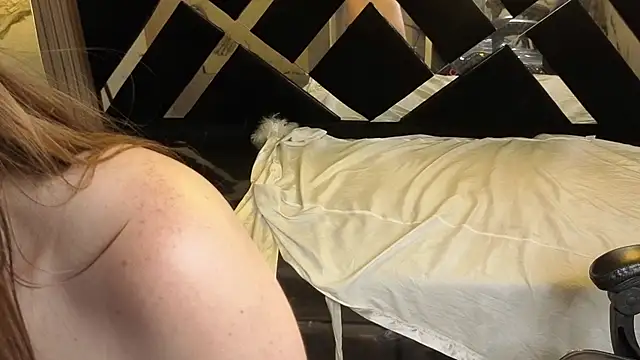 Luxury_11v_ Cameră chat live