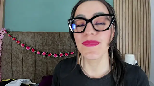 Sala de chat ao vivo de IsisNoir