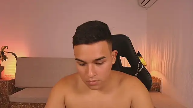 DAMIAN_VIPER's Live Chat Room