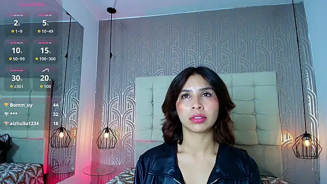 Macarena_JonesFg's Live Chat Room