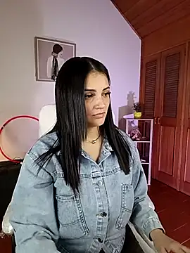 Julieta92_'s Live Chat Room