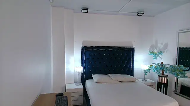 Živá chatovací místnost Juliieta_gray