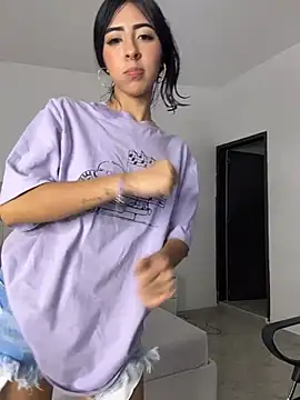 Mirandaa_Rogers' Live Chat Room