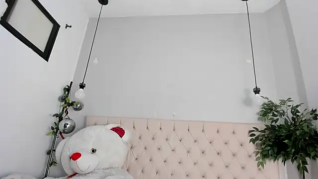 Victoria_Coleman's Live Chat Room
